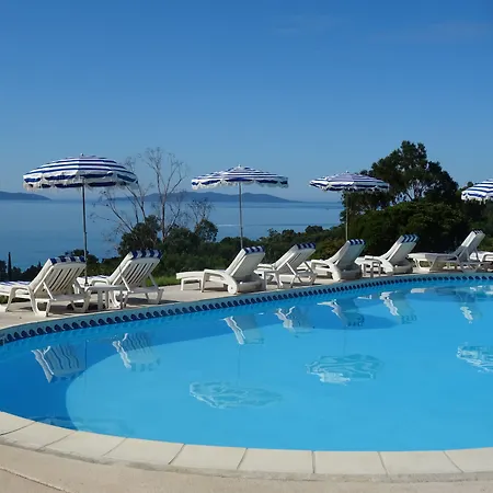 Azur 3*