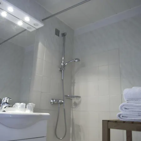 阿祖尔酒店 勒拉旺杜