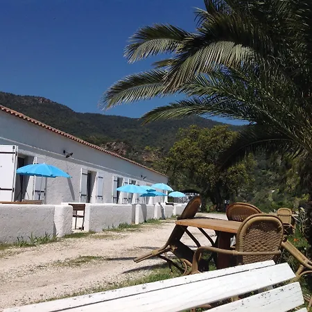 阿祖尔酒店 3* 勒拉旺杜