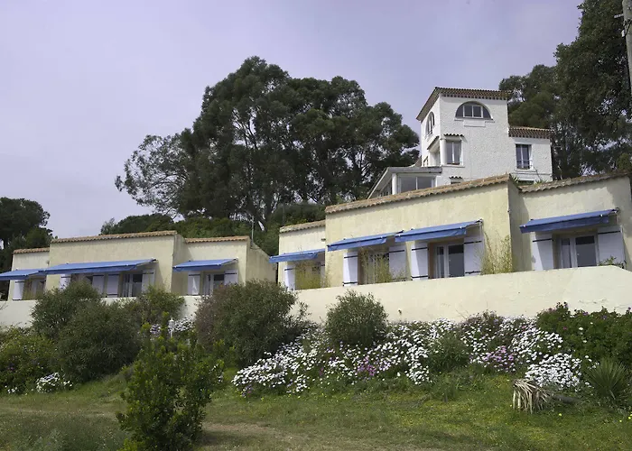 Azur Hotell